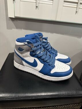 Nike Air Jordan 1 High Top White/Blue/Grey Sneakers